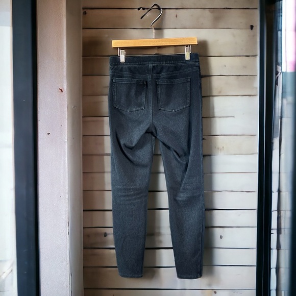 Spanx Jean-ish Leggings Ankle Length Size M. - Picture 8 of 10